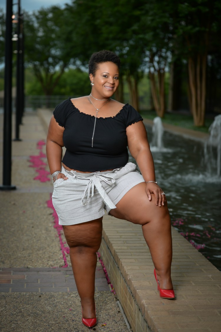 Ash W - White Short Shorts-0040